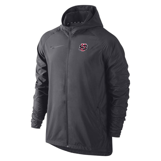 Nike Men's Essential Jacket