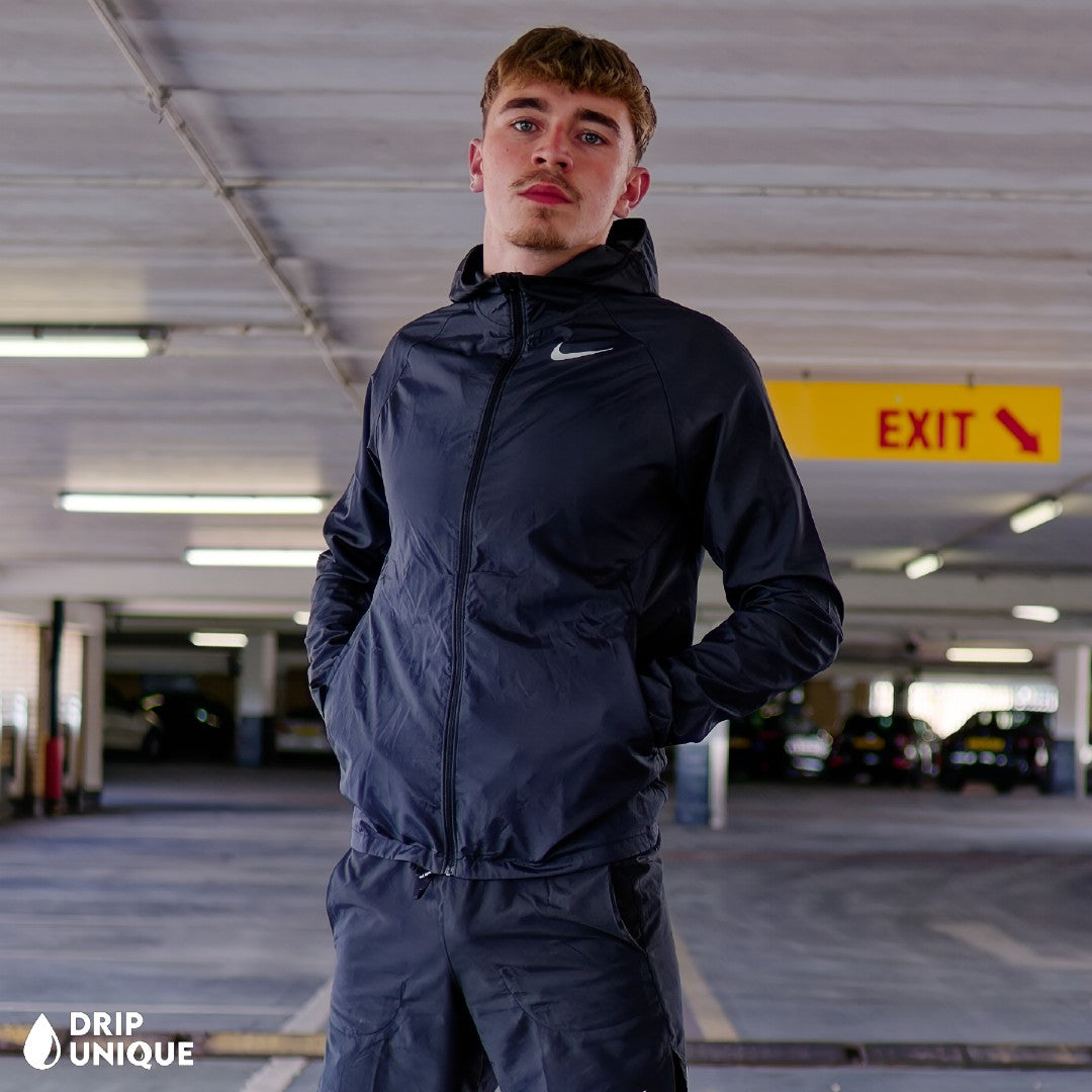 Nike Essential Windrunner Jacket Black & Flex Stride Shorts Set