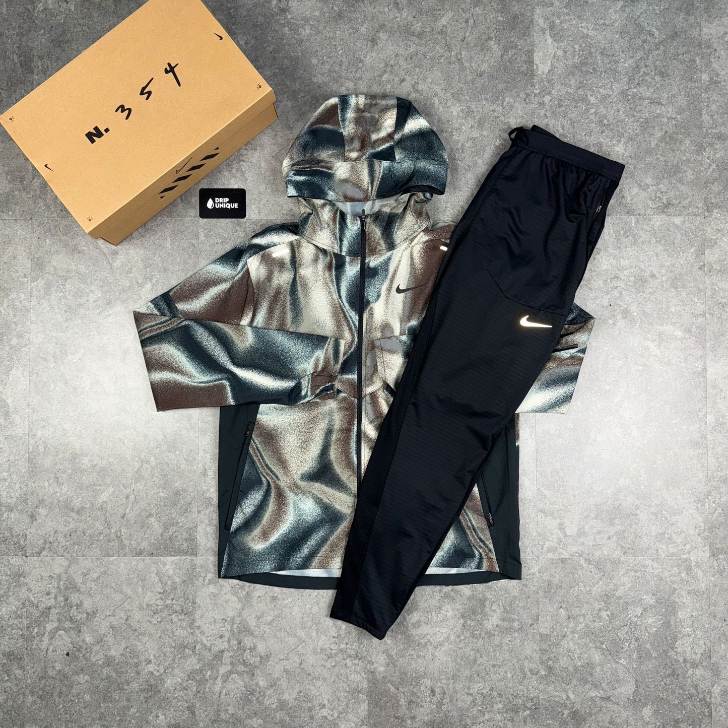 Nike Repel Miler Windrunner Jacket Black Multicolour & Black Nike Phenom Pants Set