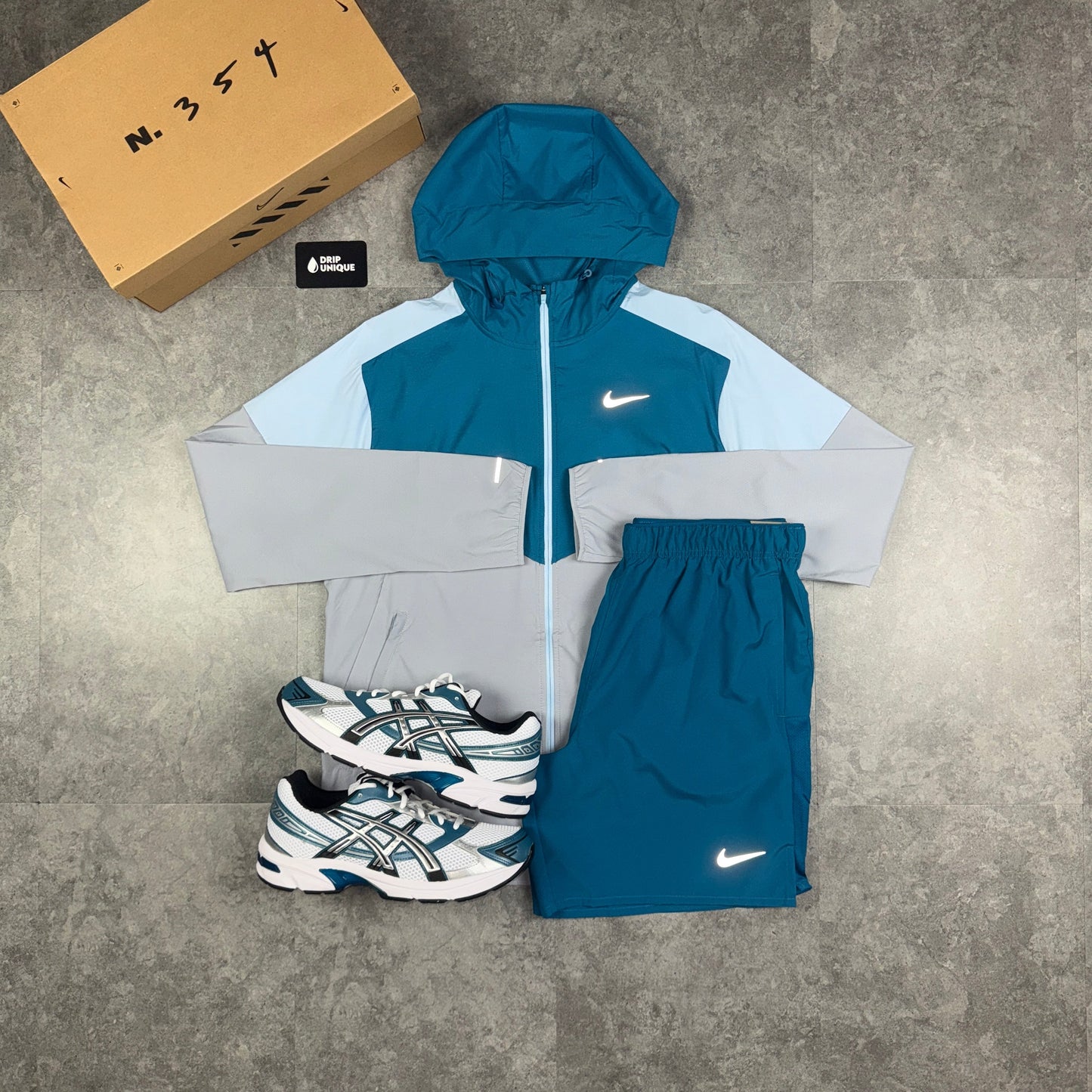 Nike UV Windrunner Jacket Green Abyss & Green Challenger Shorts Set